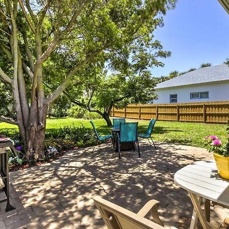 New Smyrna Beach Abode With Fire Pit, Walk To Beach! 外观 照片