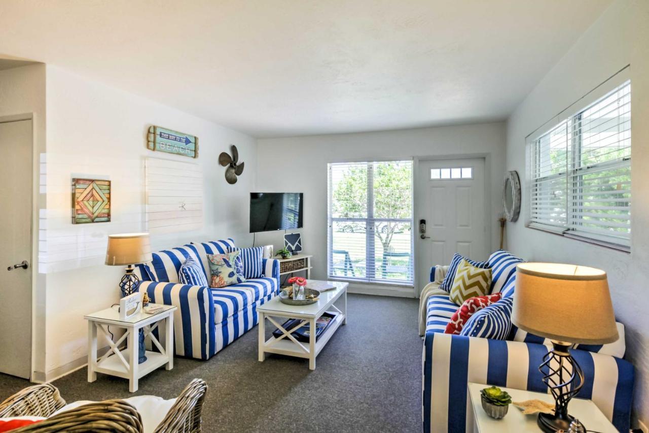 New Smyrna Beach Abode With Fire Pit, Walk To Beach! 外观 照片